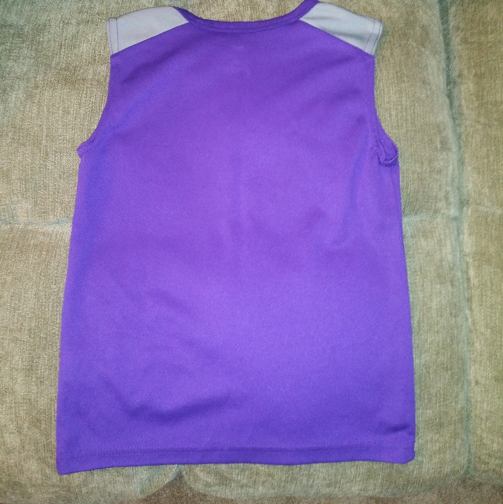 Boys Top - Picture 2 of 2